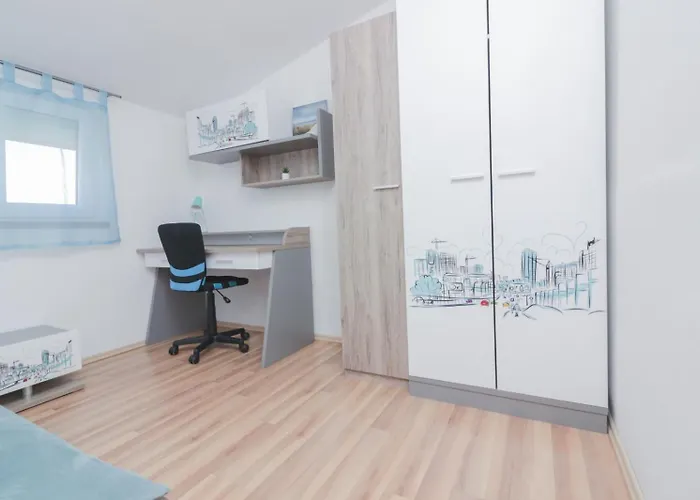 公寓 Lara 扎达尔